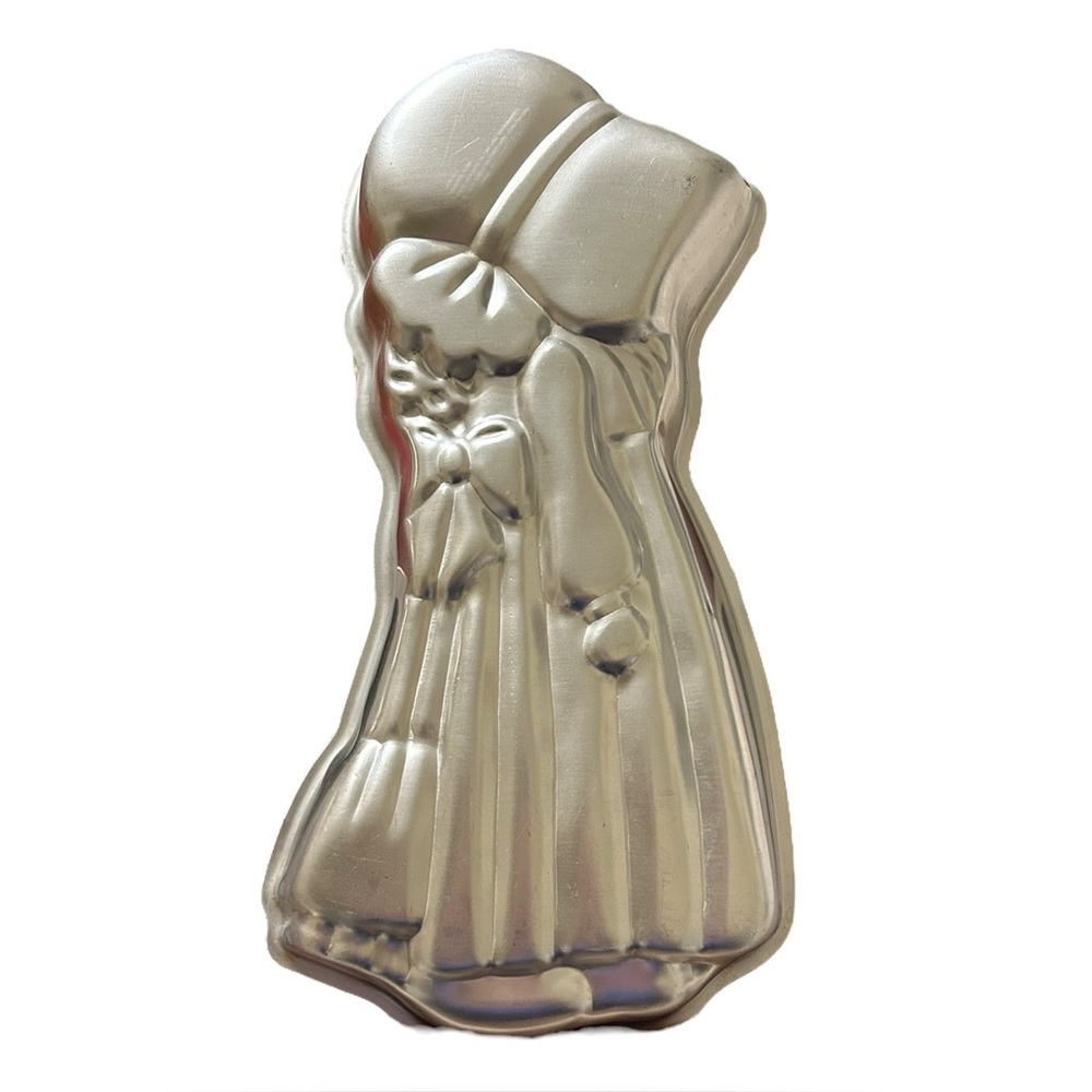Wilton Holly Hobbie Cake Pan 1976 Vintage American Greetings 502-313